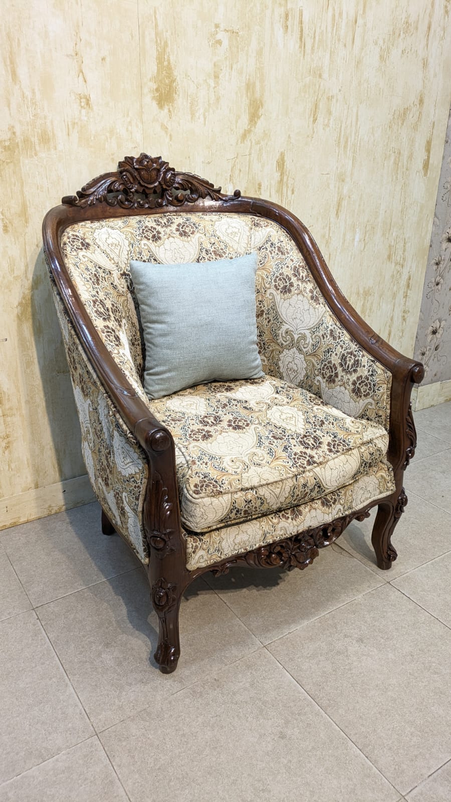 Solid sheesham Wood 5 Seater Sofa Set