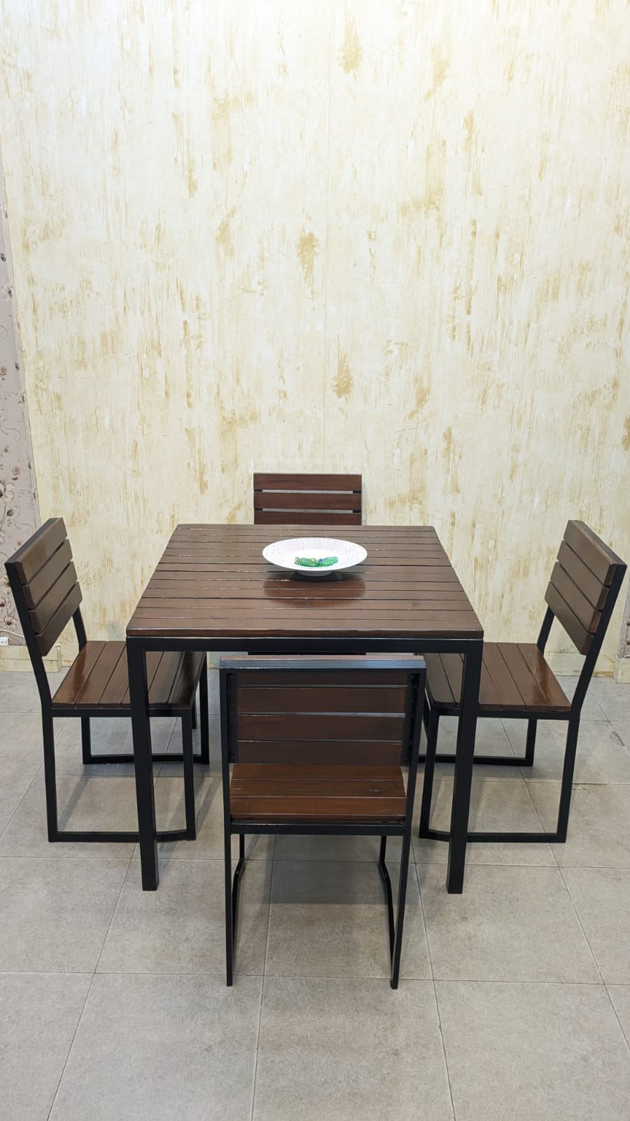4 Seater Dining Table