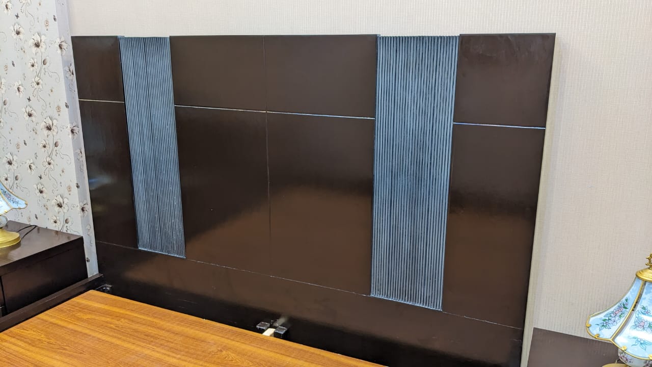 King Size Bed with 2 Side Tables