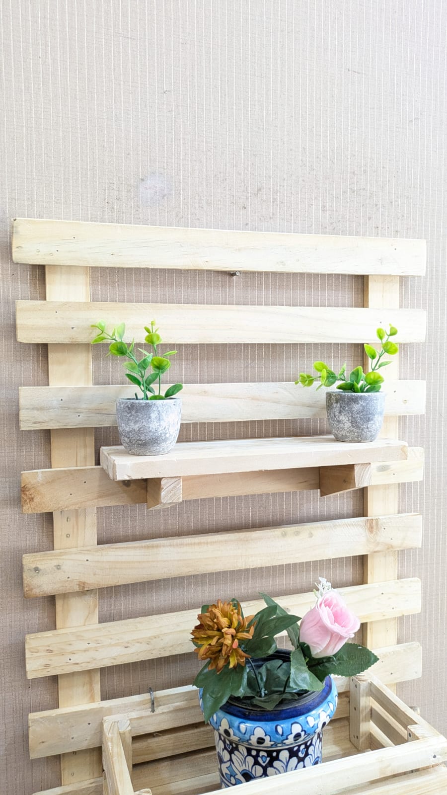 Brand New Decorative Wall Hanging Plants Holder