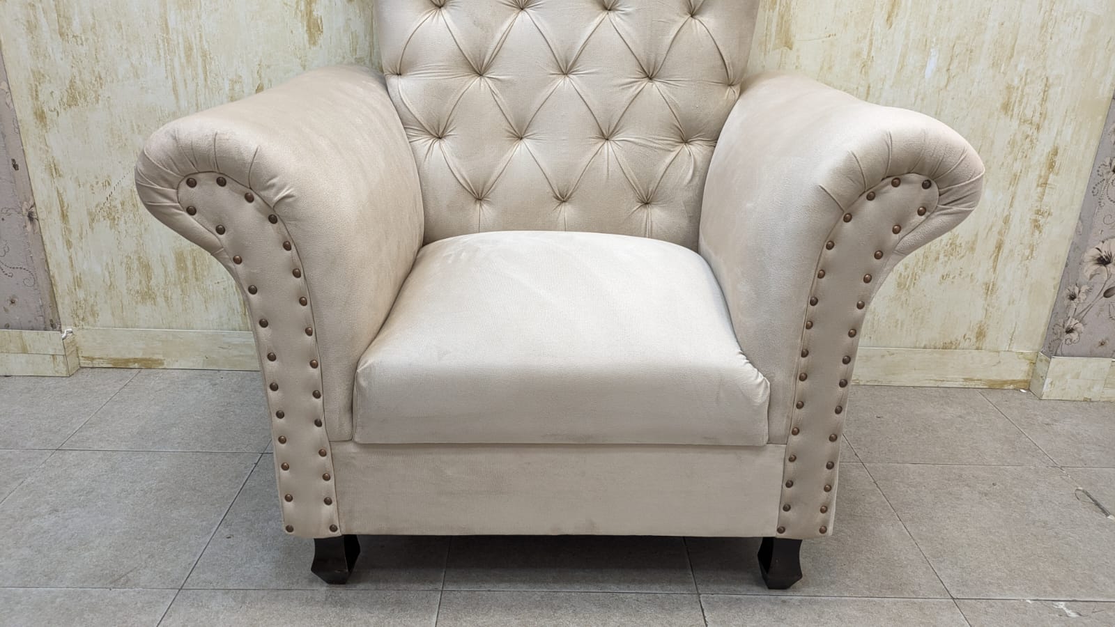 Elegant Design 5 Seater Sofa Set