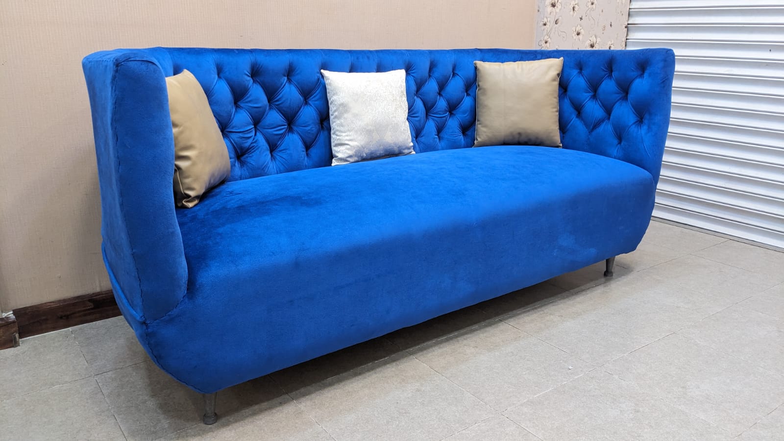 3 Seater Sofa with Center Table