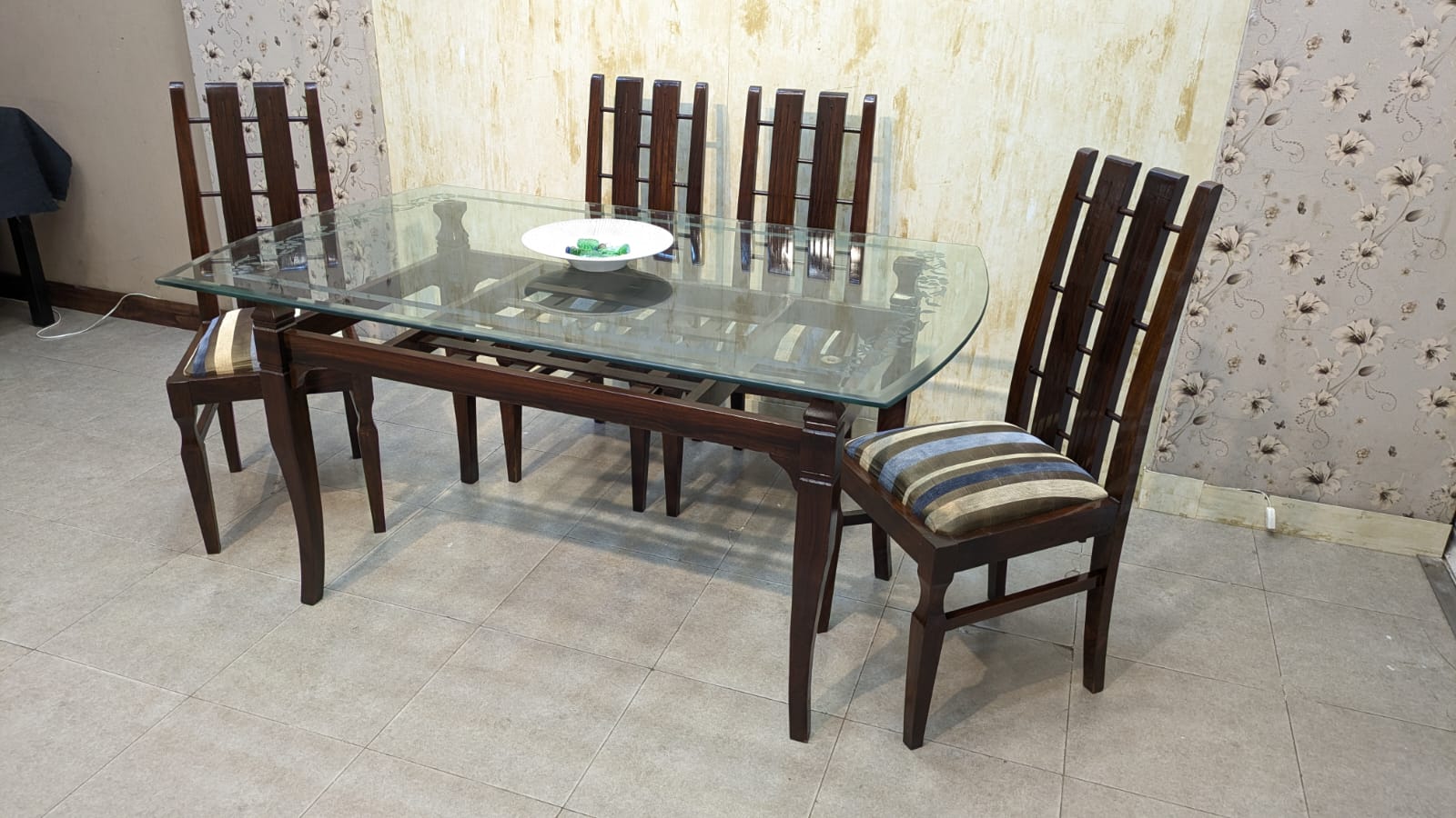 6 Seater Dining Table