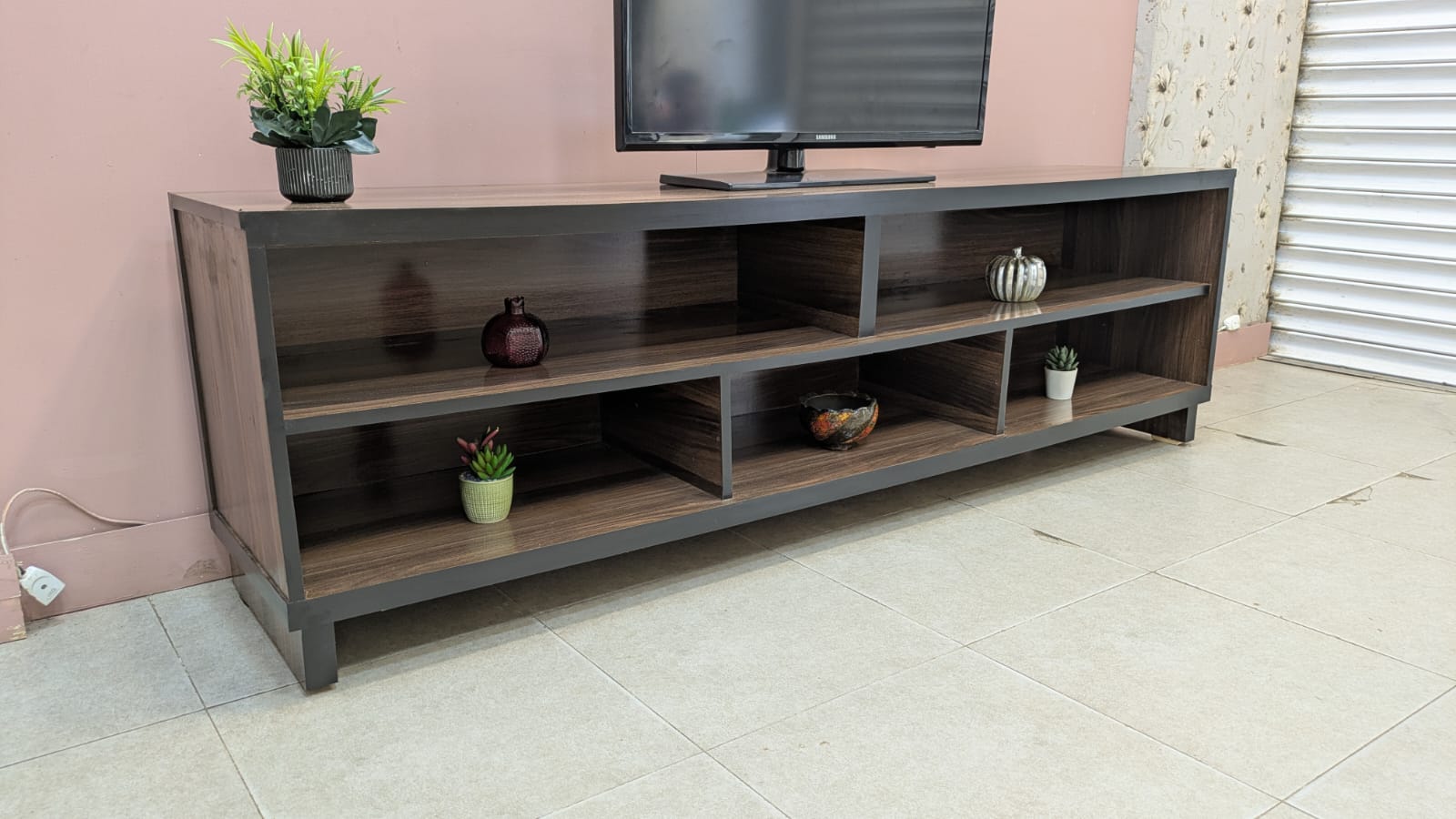 Modern Design Led Unit