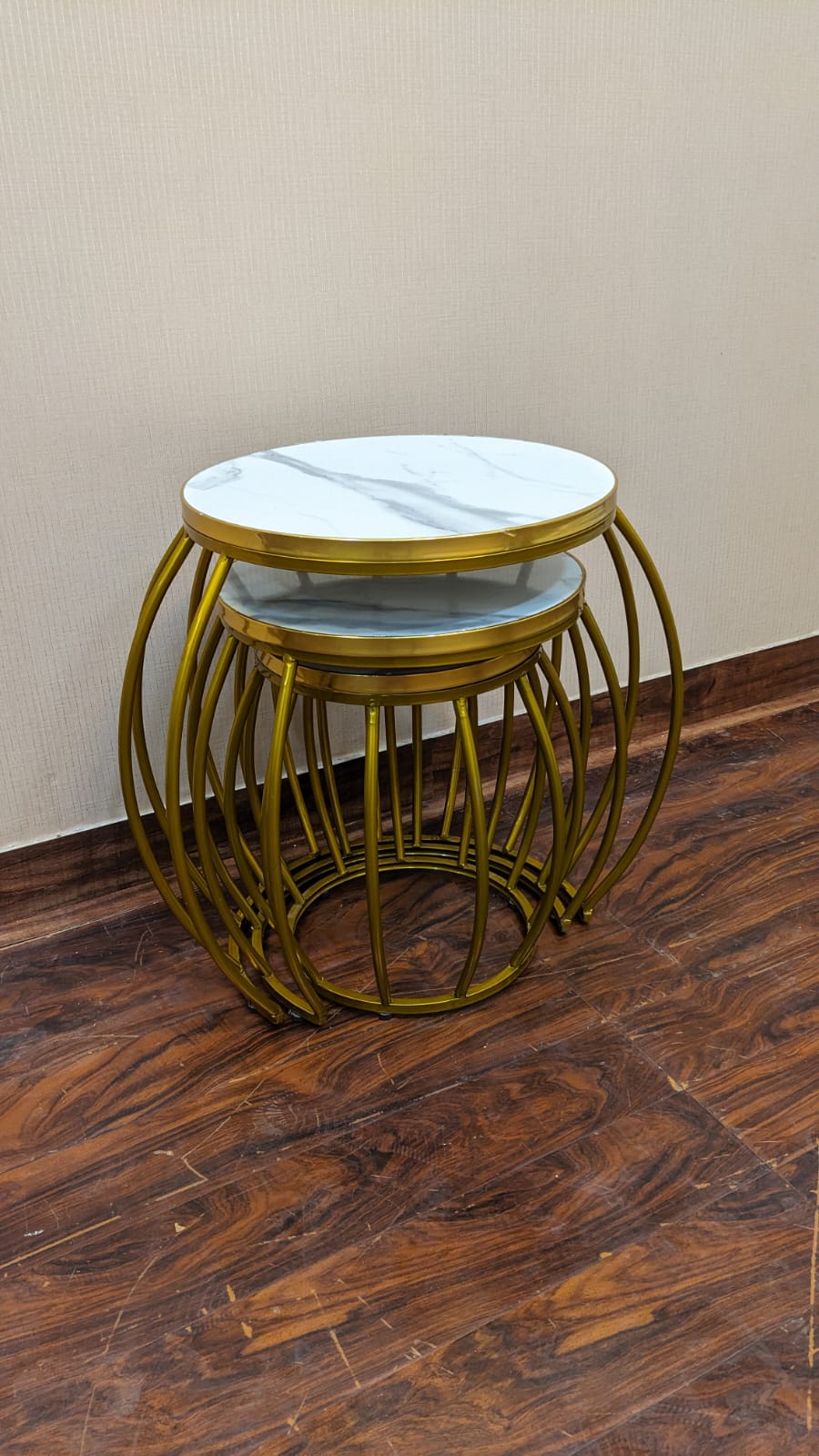 Nesting Tables Set