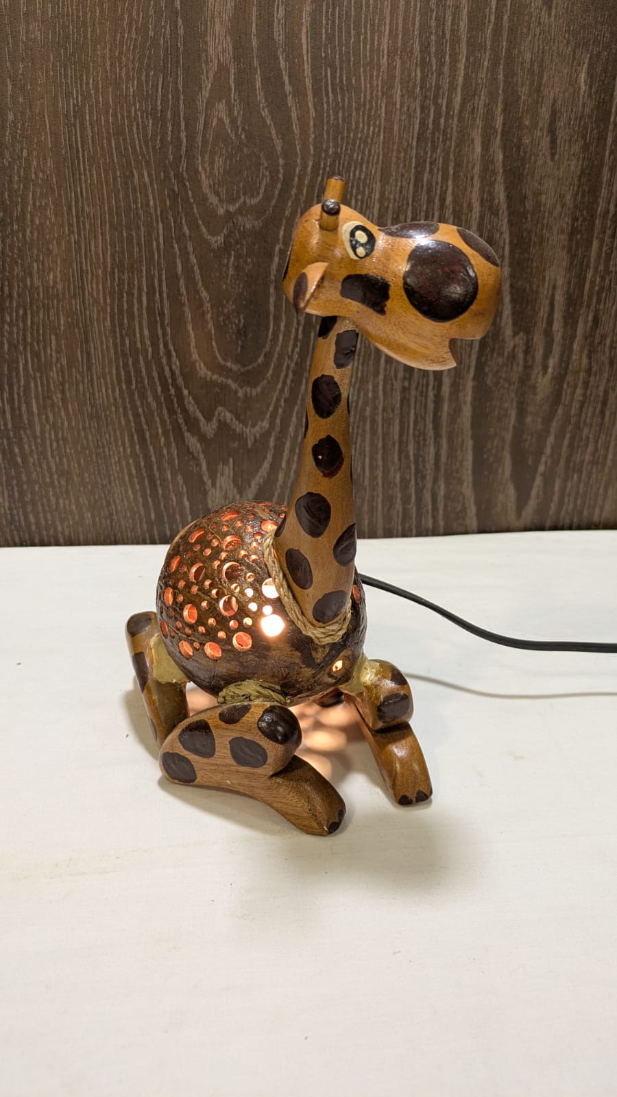 HANDMADE COCONUT SHELL GIRAFFE LAMP – IMPORTED