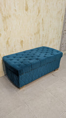 Beautiful 2 Seater Chesterfield Ottoman