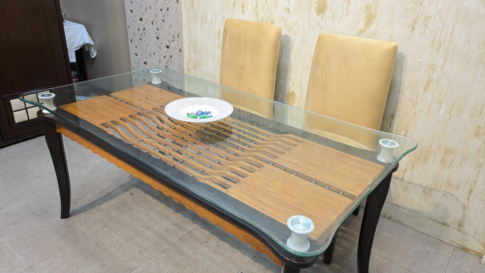 6 Seater Dinning Table