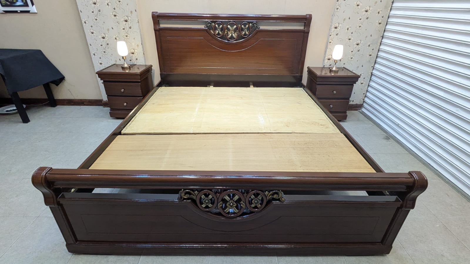 Super King Size Bed With 2 Side Tables