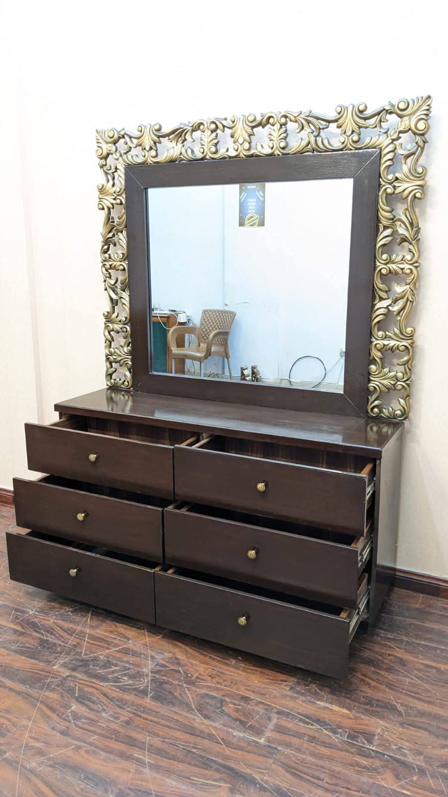 King Size Bed with 2 Side Tables and Dressing Table