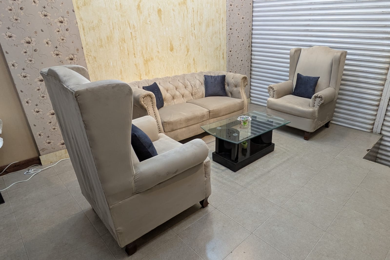 Comfortable 4 Seater Sofa Set