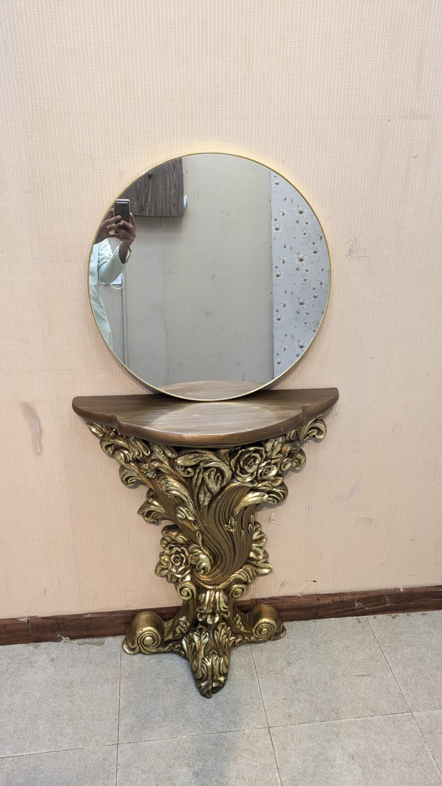 Console with Wall Mounted Mirror