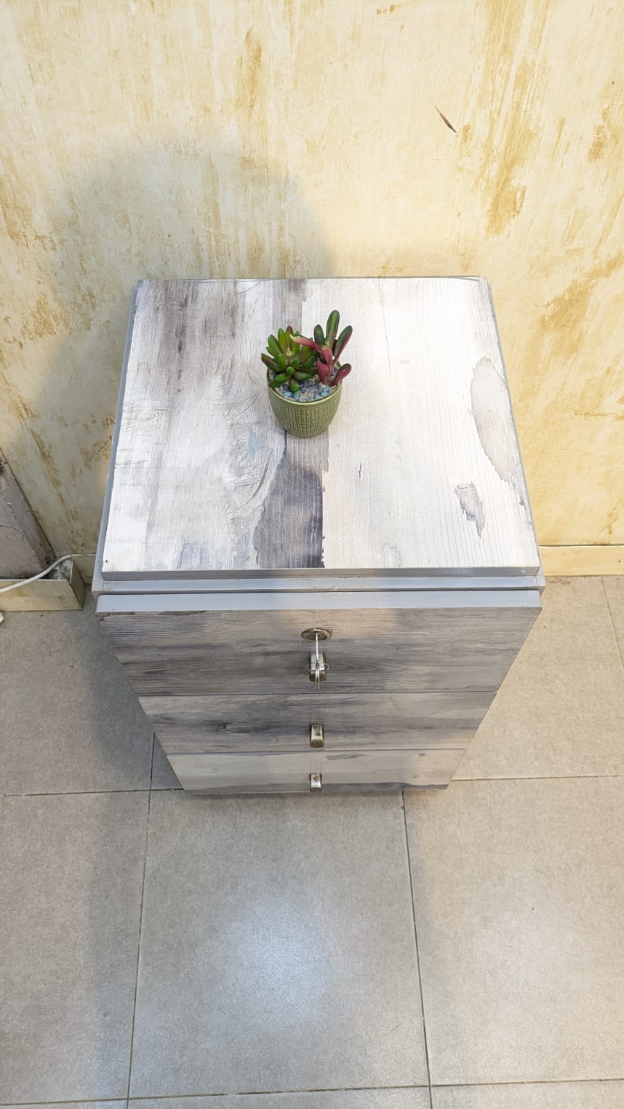 Pedastal drawer