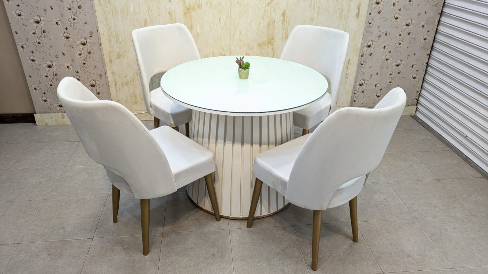 4 Seater Dining Table