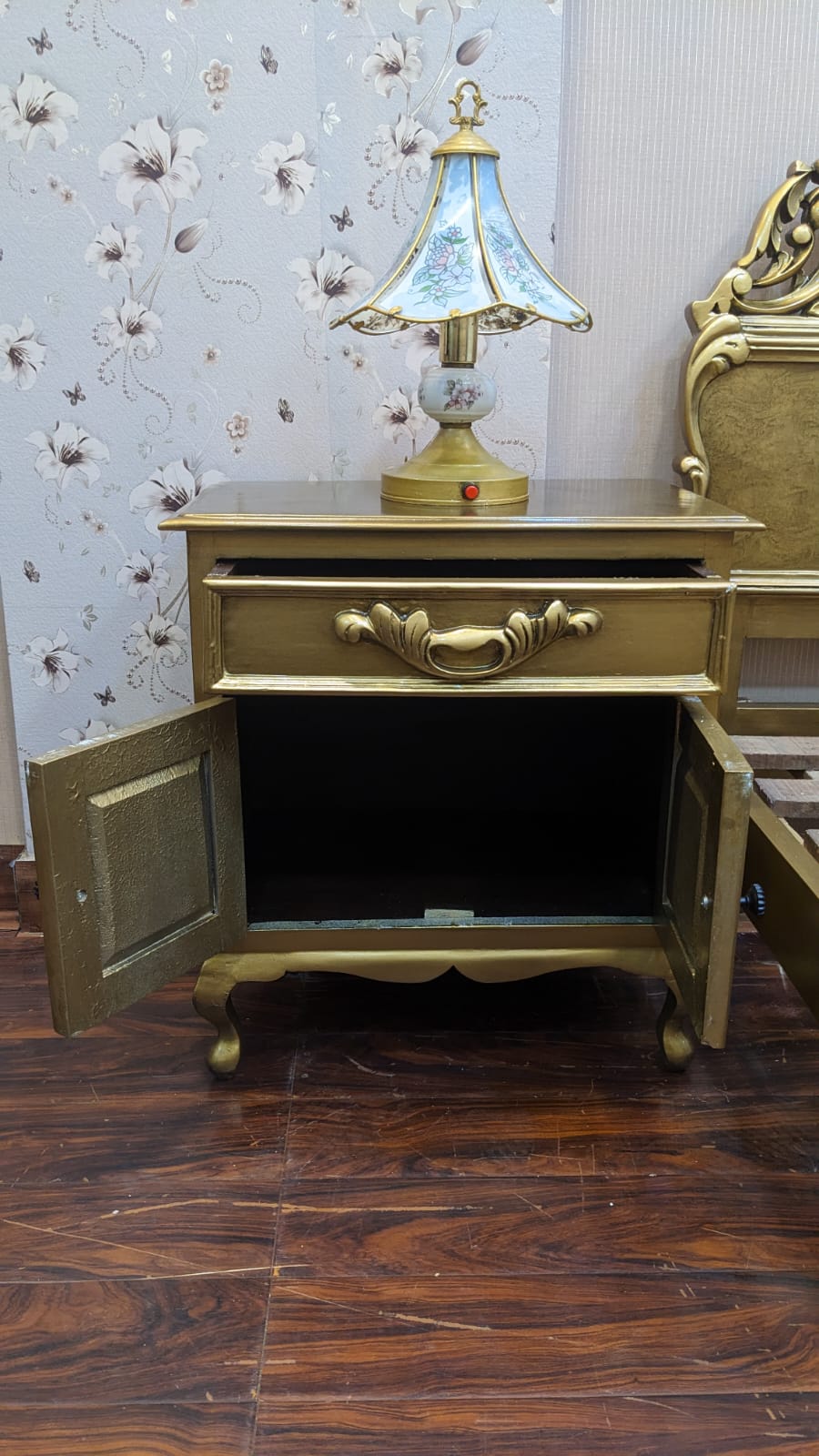 Solid Sheesham Wood Chinioti King Size Bed Set