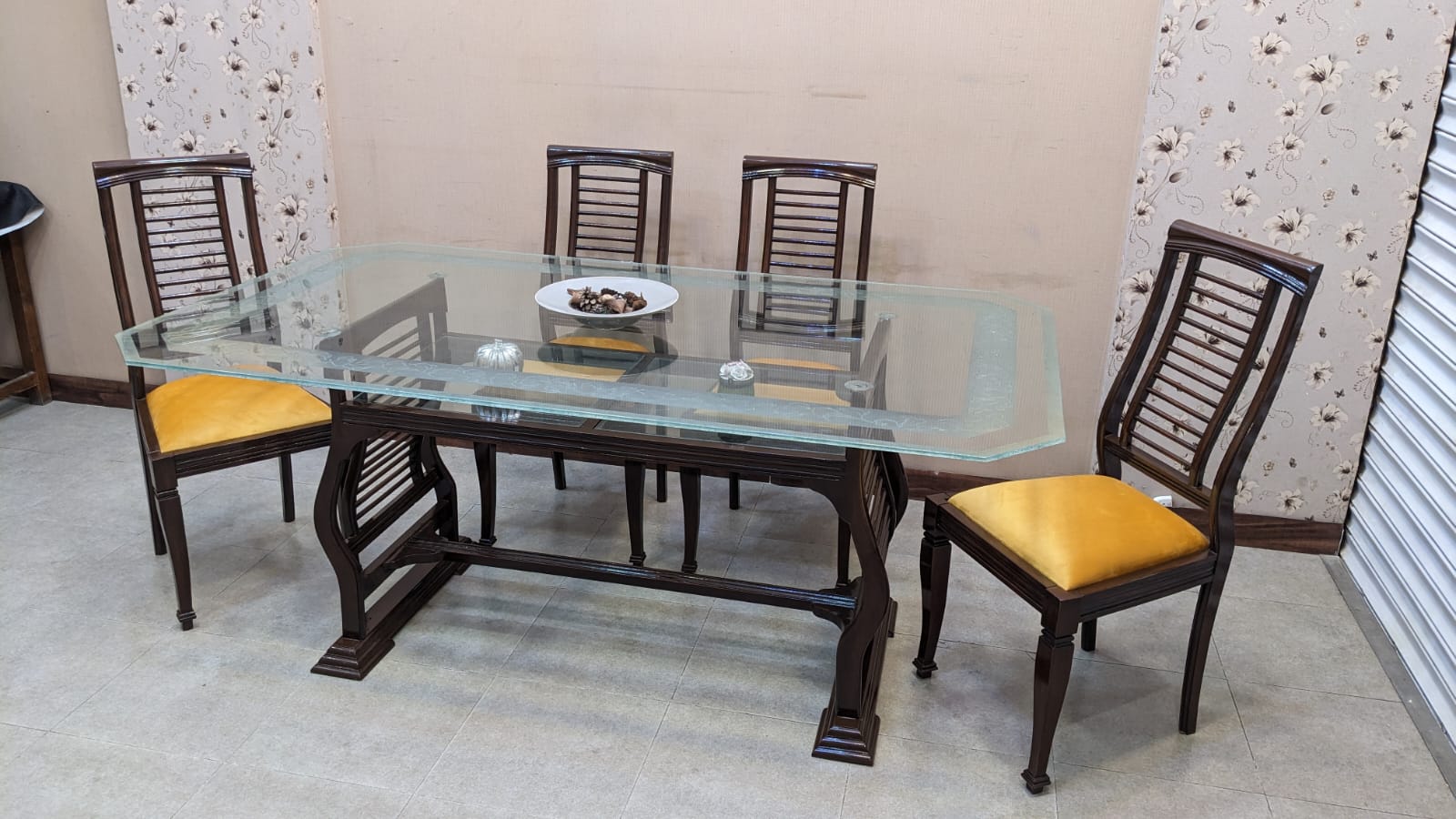 Solid Sheesham Wood 6 Seater Dining Table