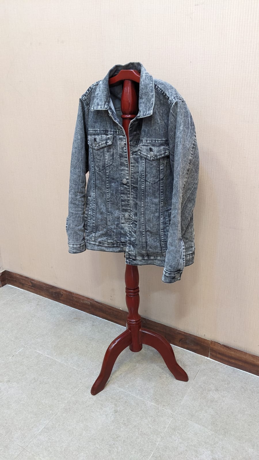 Solid Sheesham Wood Coat Hanger