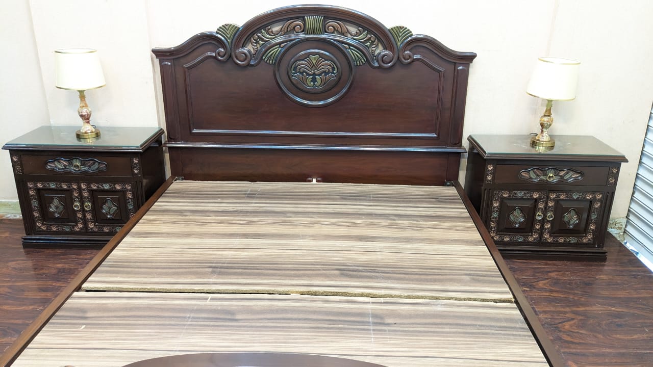King Size Bed with 2 Side Tables