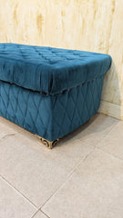 Beautiful 2 Seater Chesterfield Ottoman