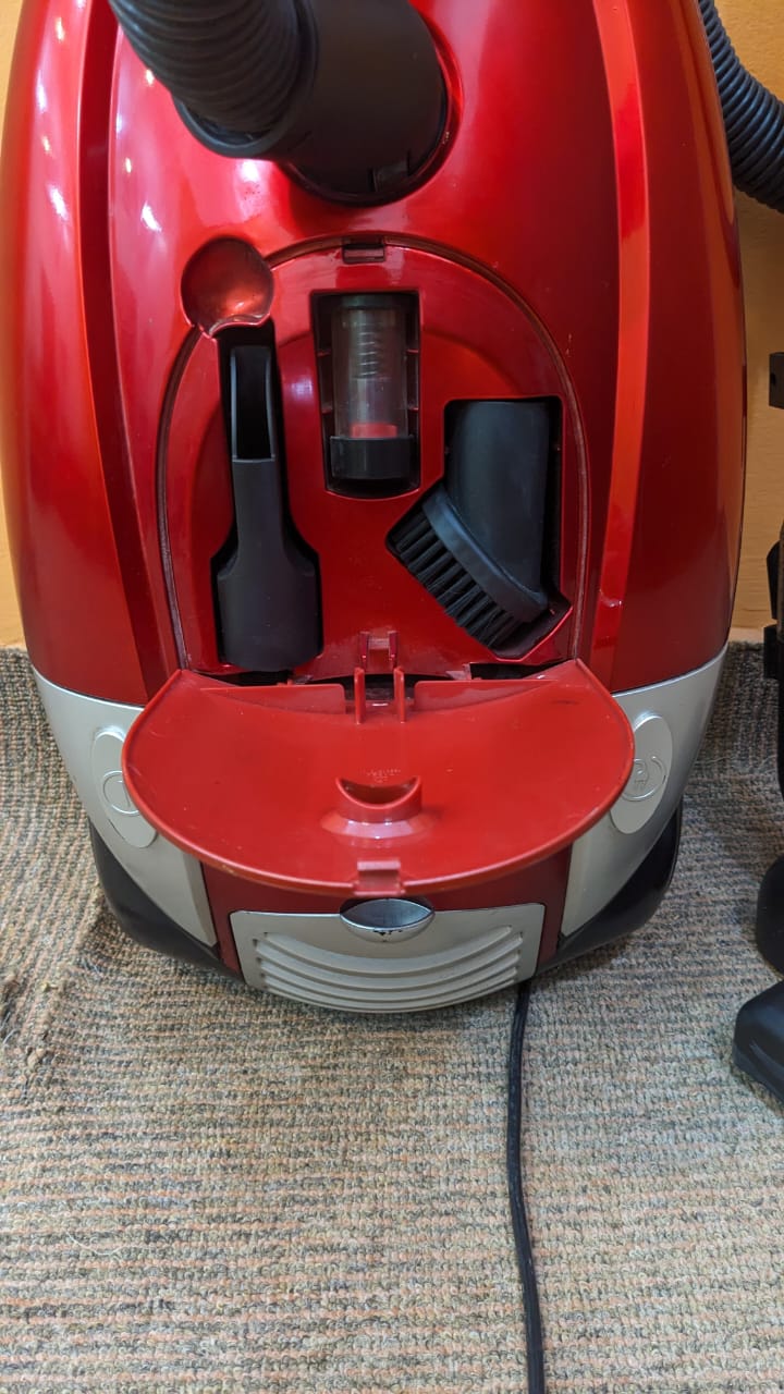 Nikai Vacuum Cleaner