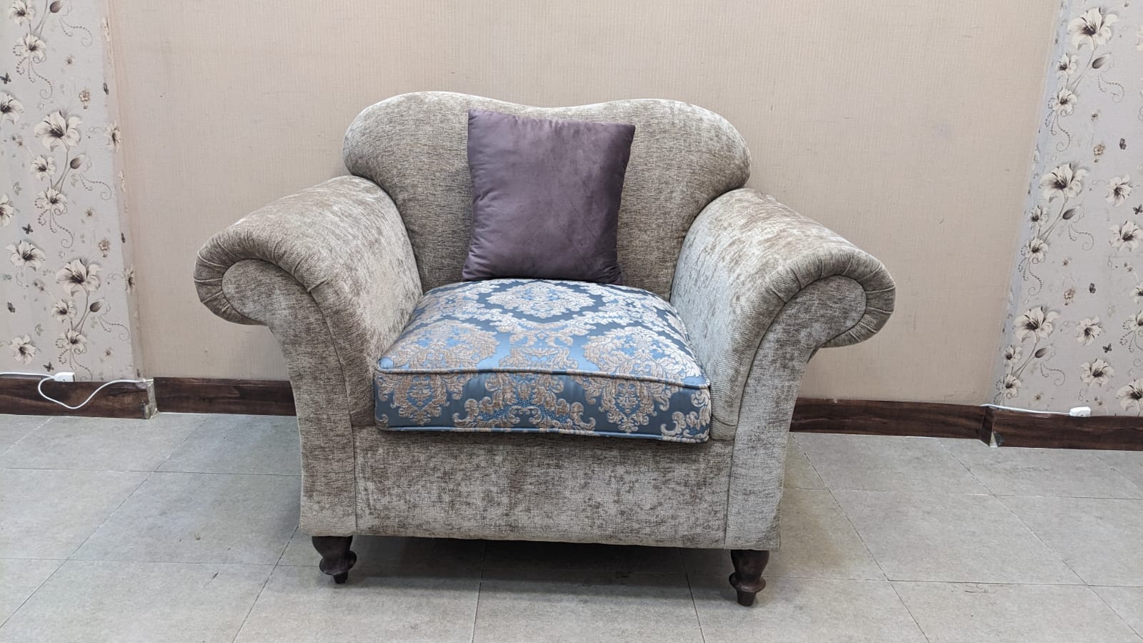 Comfortable 5 Seater Sofa Set