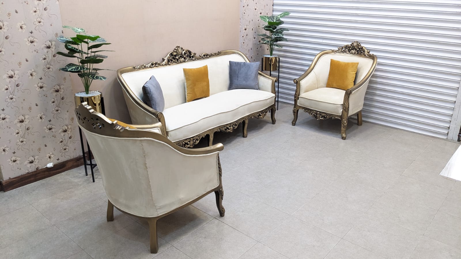 Solid Sheesham Wood 5 Seater Chinioti Sofa Set