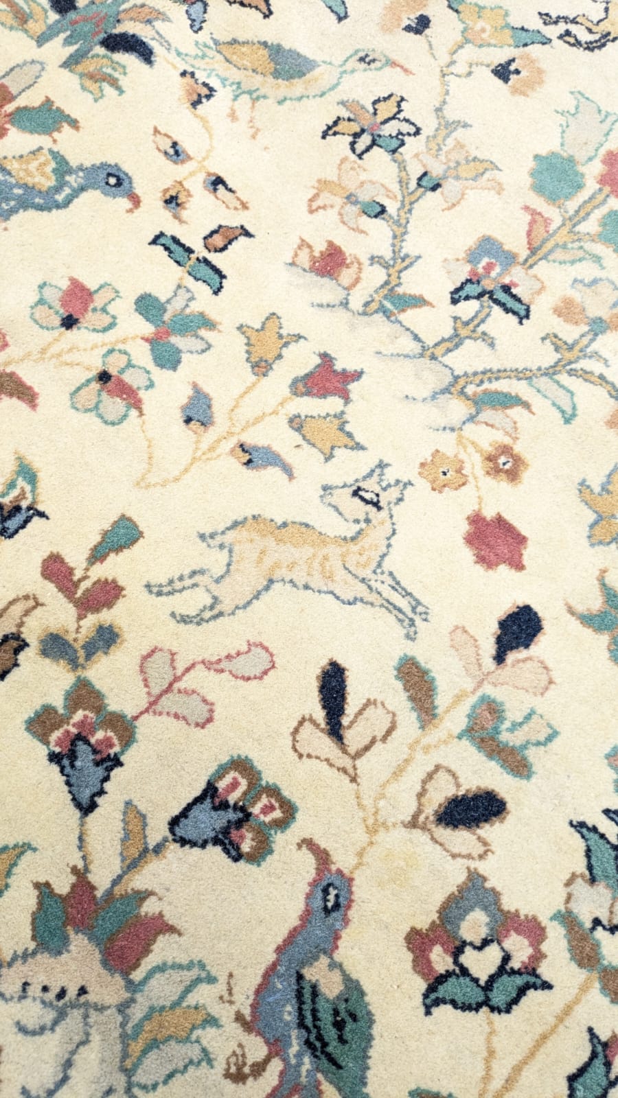 Vintage Persian Shikargah Hand Knotted Carpet