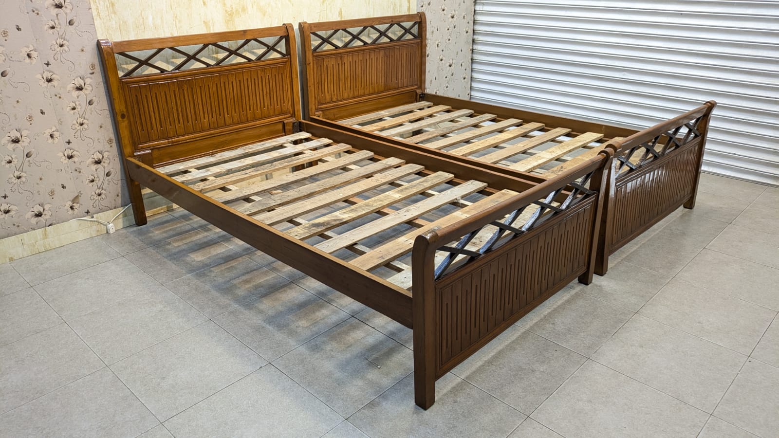 Solid oak Wood