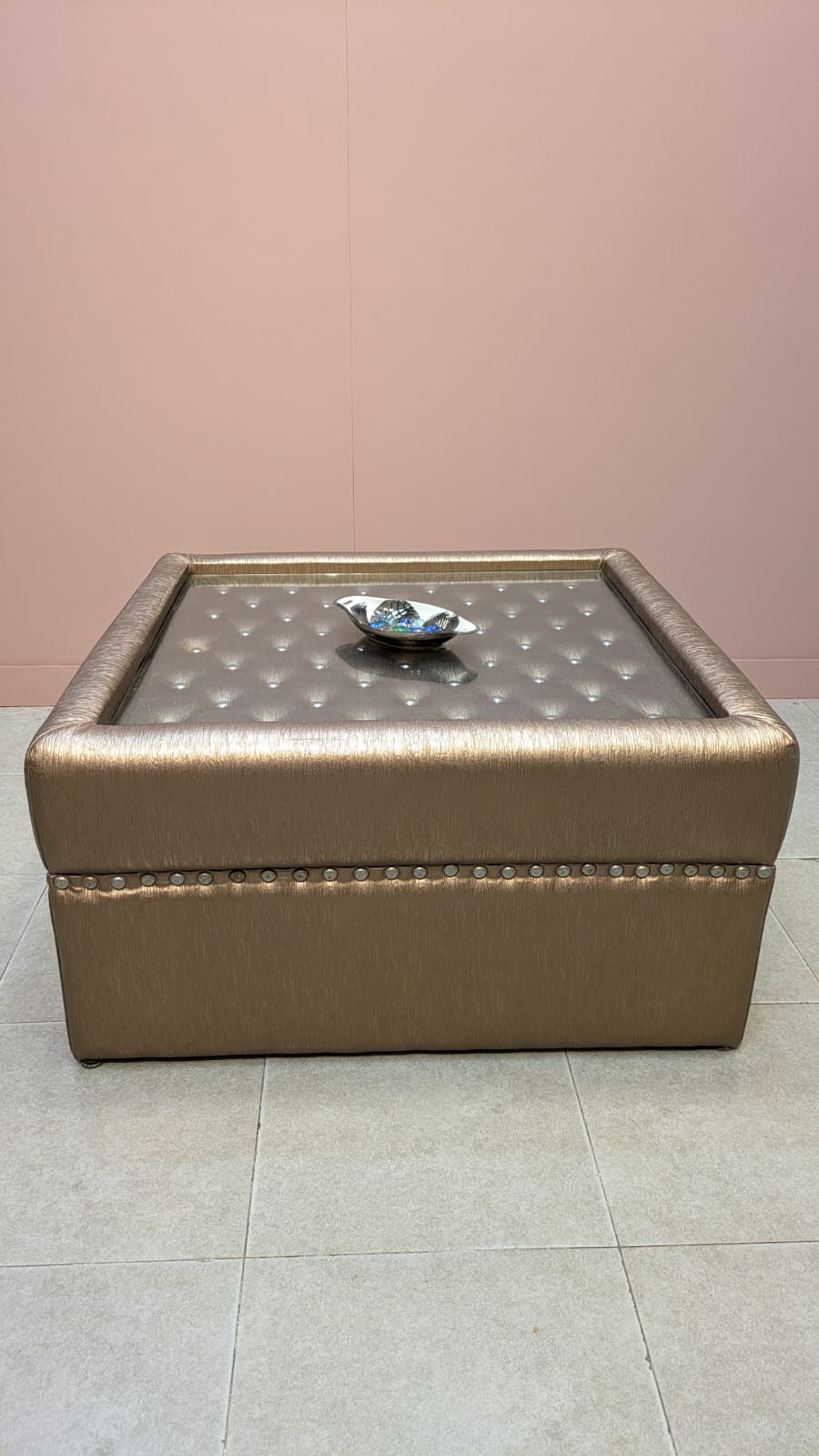 Beautiful Chesterfield Design centre Table