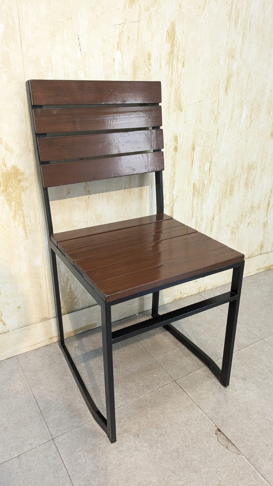 4 Seater Dining Table