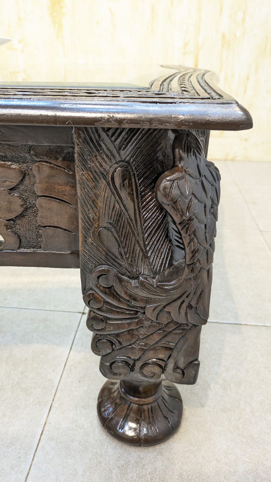 ANTIQUE SOLID SHEESHAM WOOD CENTER TABLE