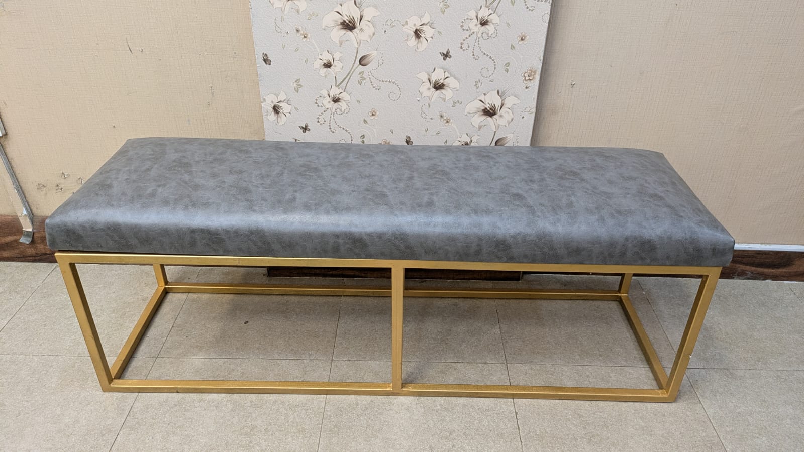 Modern Design 6 Seater Dining Table with Marble Top