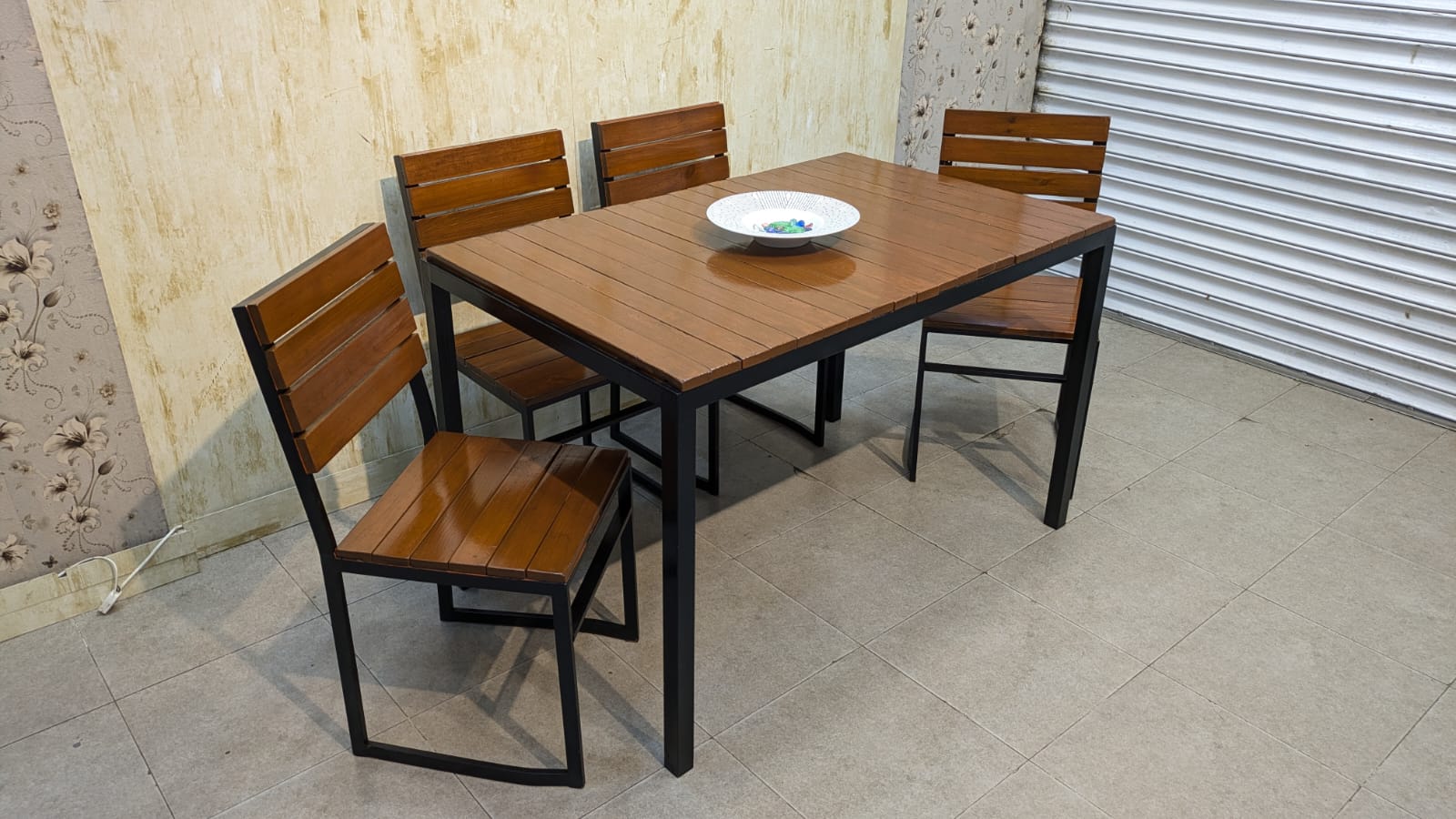 6 Seater Dinning Table