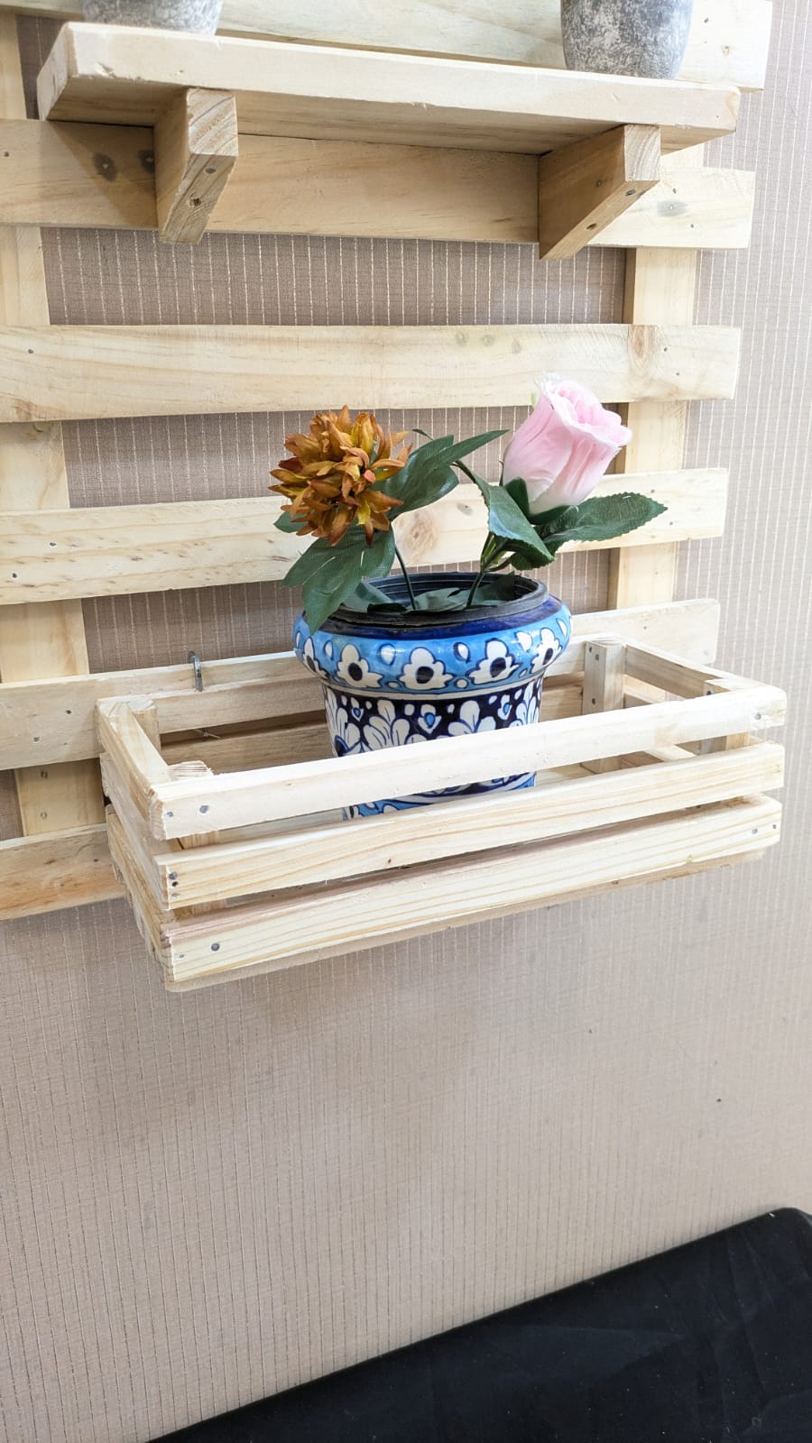 Brand New Decorative Wall Hanging Plants Holder