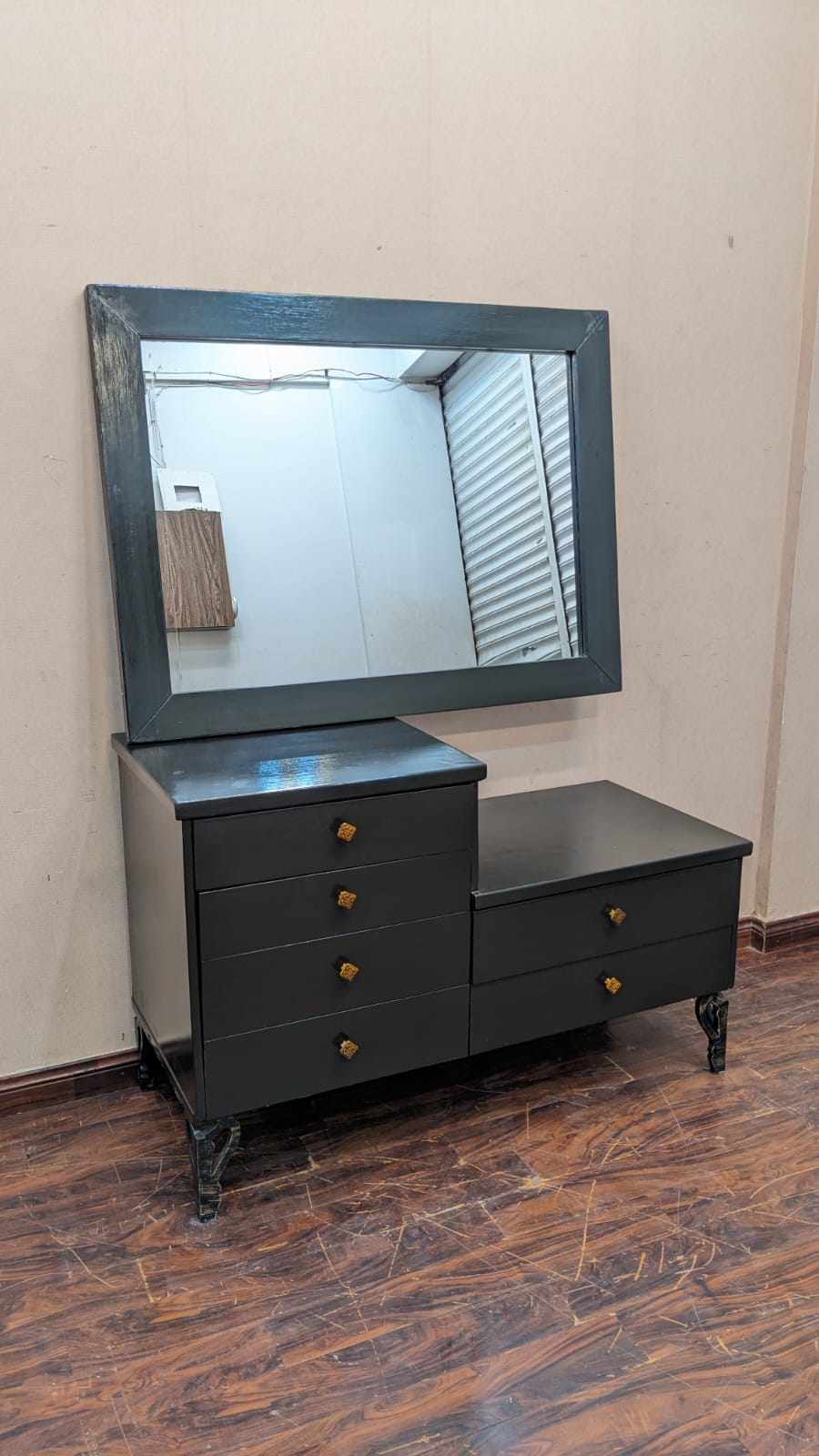King Size Bed with 2 Side Tables and Dressing Table