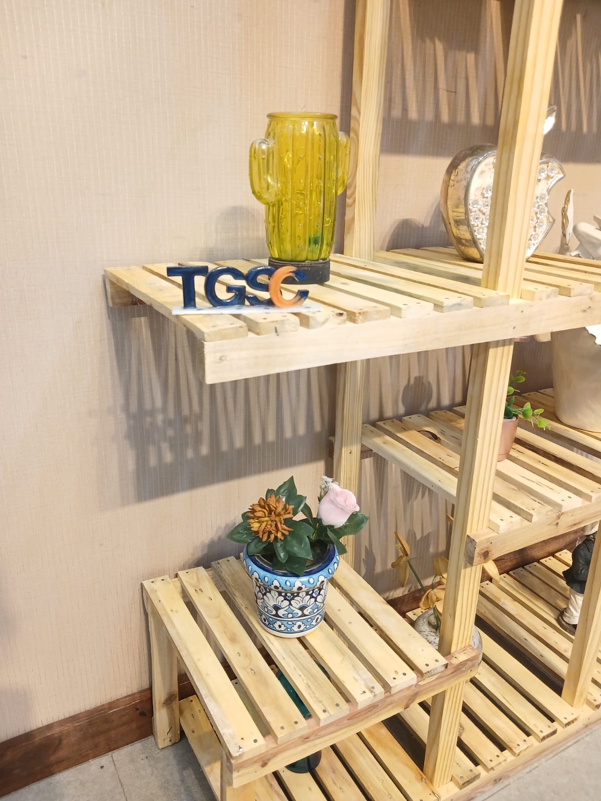 Brand New House Style Wooden Display Rack