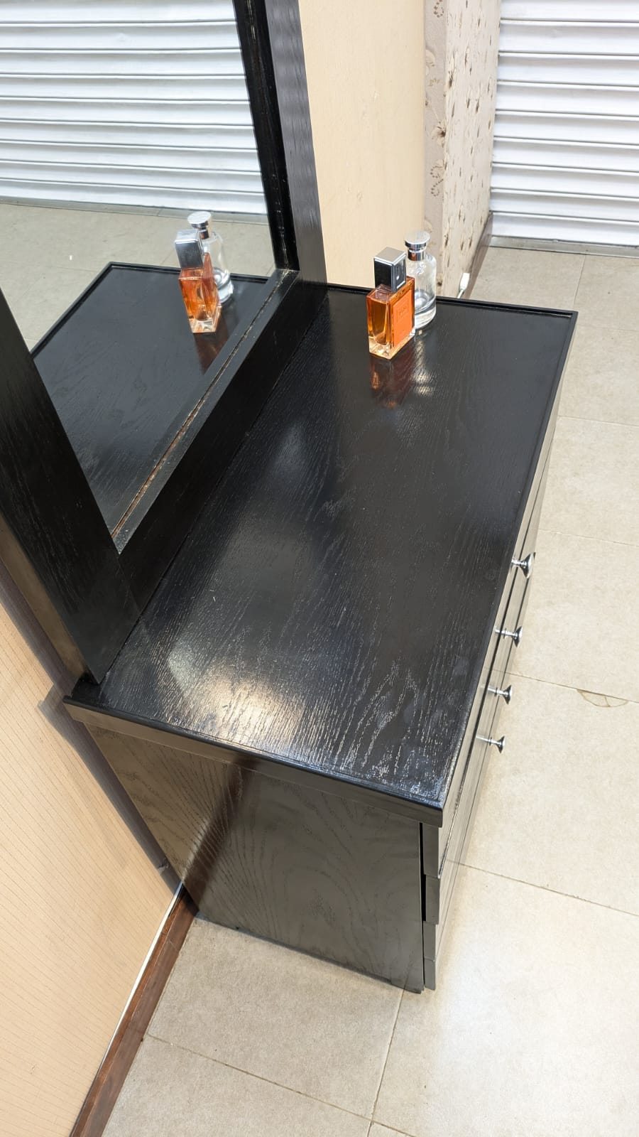 Twin Size Bed With Dressing Table