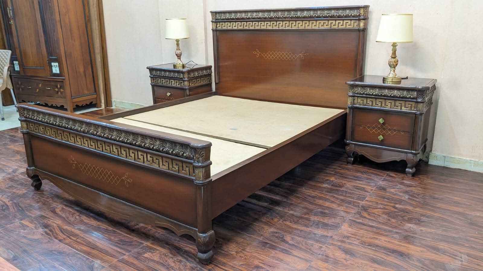 Queen Size Bed Set