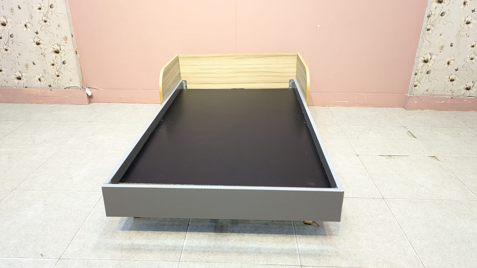 BABY COT