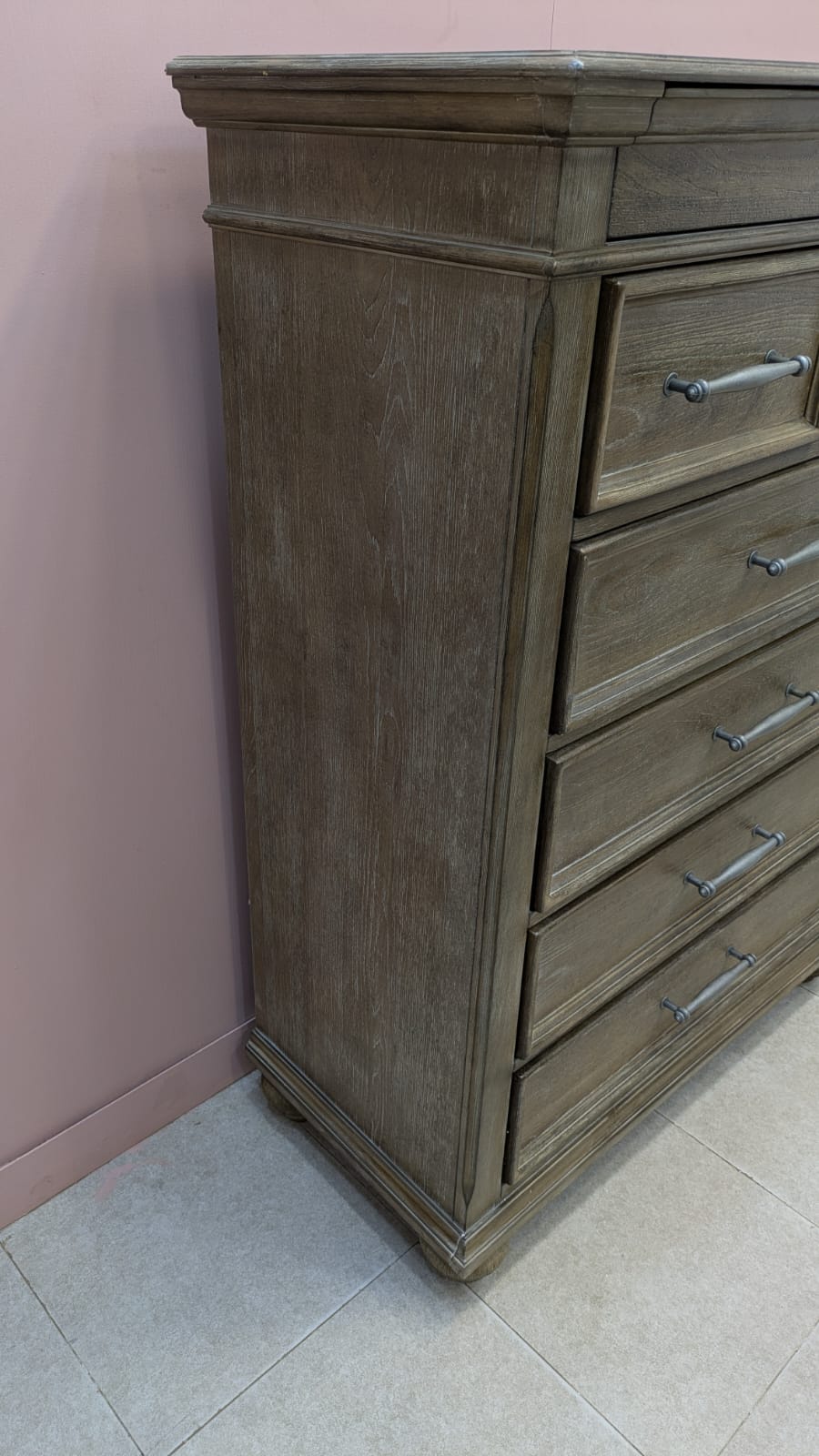 Imported American Ashley Furniture Chest Of drawers