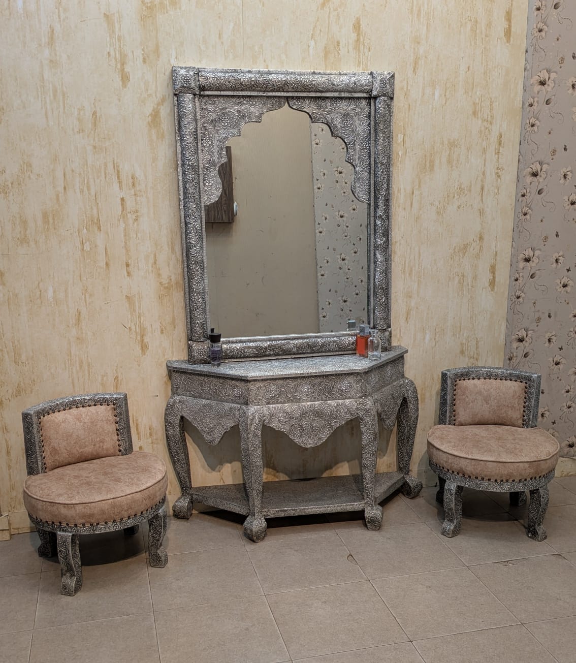 Traditional Silver Embossed Console with Wall Mounted Mirror and 2 Accent Chairs