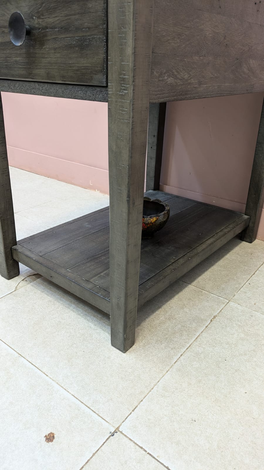 Imported American Ashley Furniture borlofeild Pair of Corner Table
