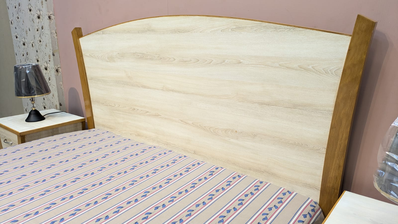 Queen Size Bed Set