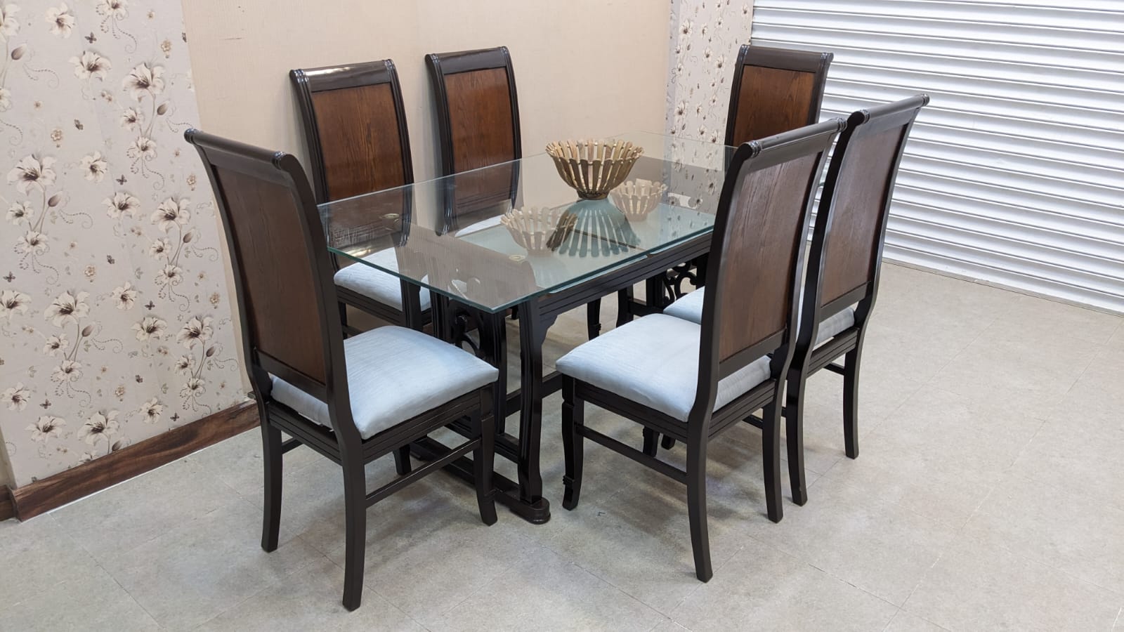 6 Seater Dining Table