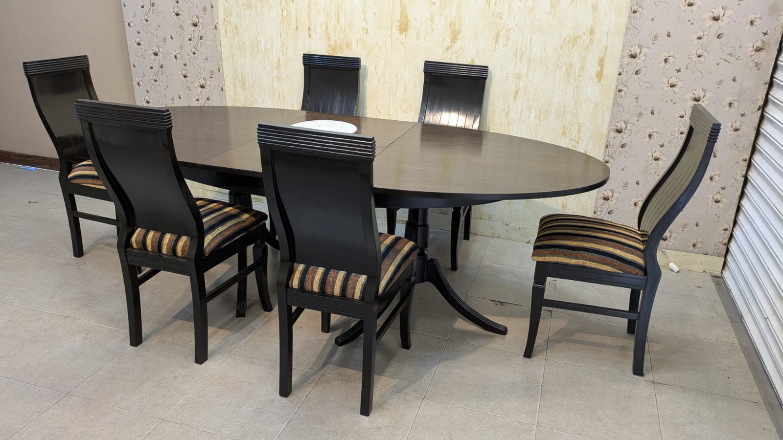 Imported 6 Seater Extendable Dining Table