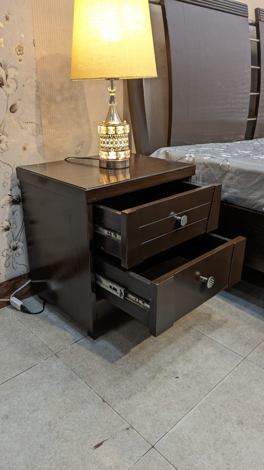 Queen Size Bed Set