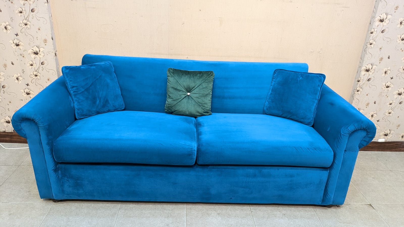 Super Comfortable 3 Seater Sofa