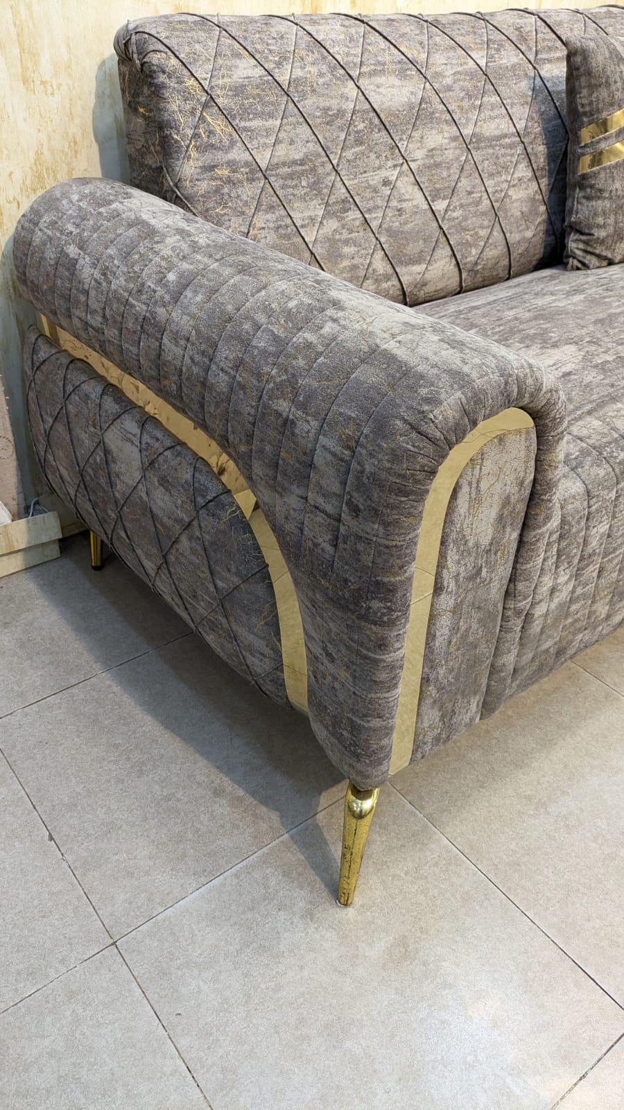 Turkish Design 7 Seater Sofa Set with Center Table