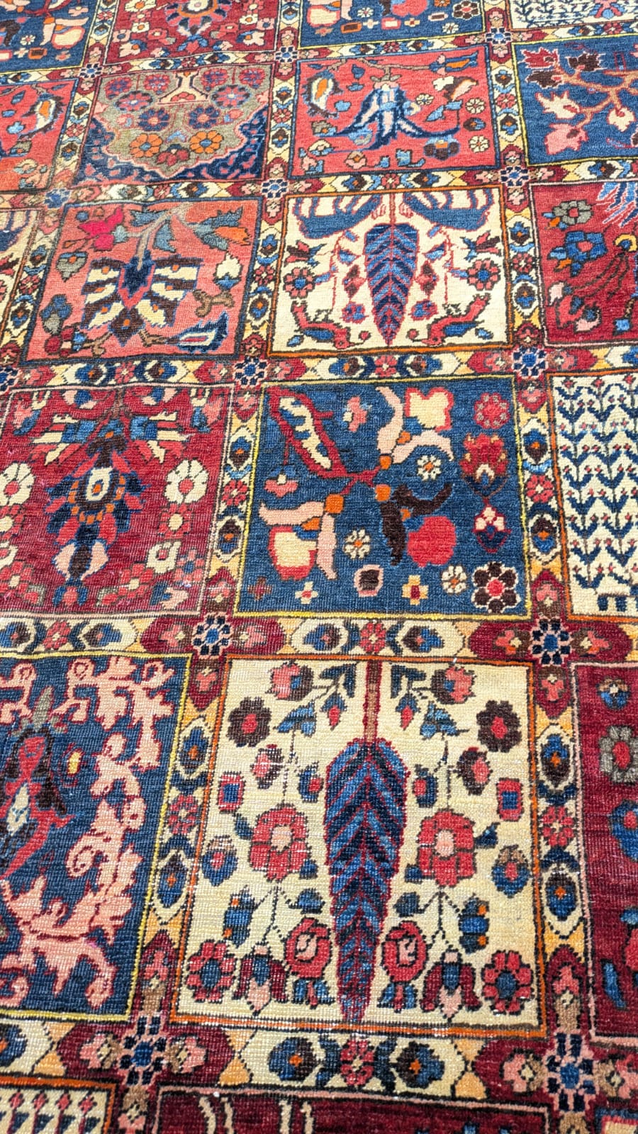 Vintage Bakhtiari Iran Hand Knotted Carpet
