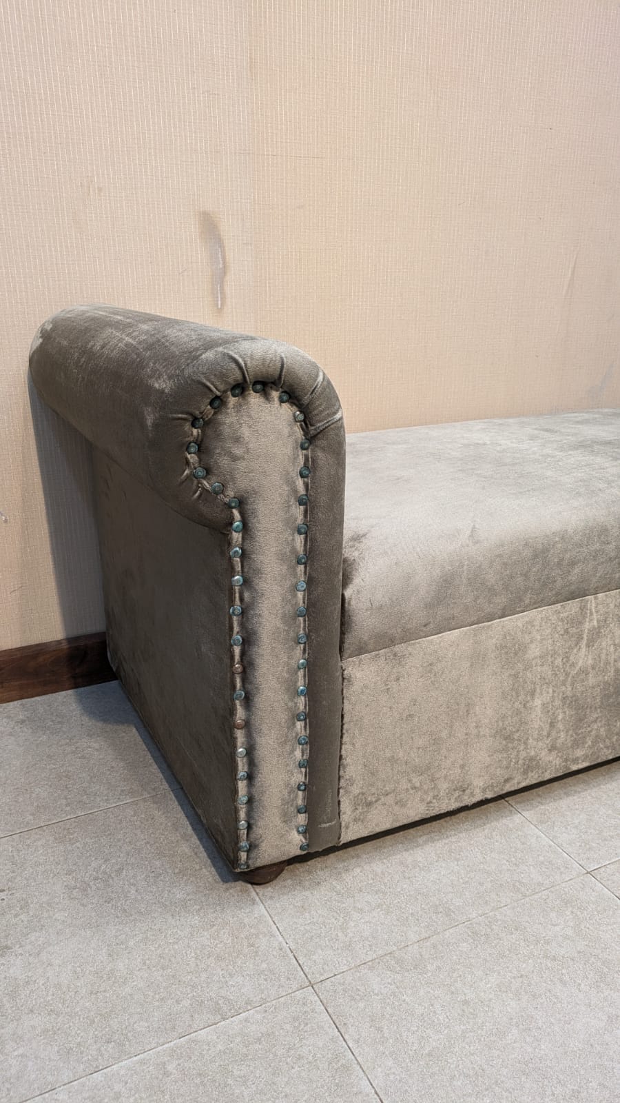 2 Seater Seattee